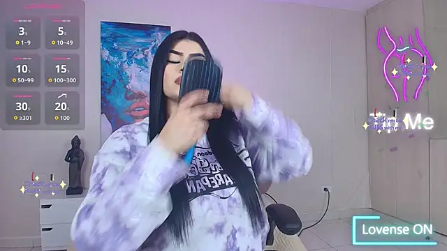 Snapshot of Kariina__69 chatting on 09-10-25, 03:39 Kariina 69 online show from 09-10-25, 03:39