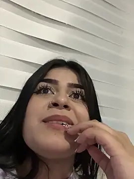 Snapshot of Kariina__69 chatting on 11-18-25, 03:12 Kariina 69 online show from 11-18-25, 03:12