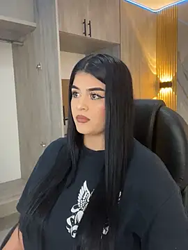 Snapshot of Kariina__69 chatting on 12-19-25, 03:35 Kariina 69 online show from 12-19-25, 03:35