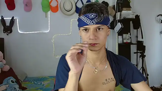 axce1 boy24 online show from 09-11-25, 06:19