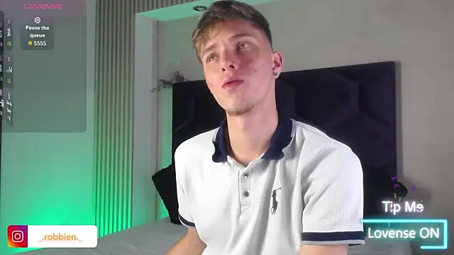 Robbin Blaze online show from 04-26-26, 04:43