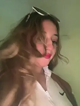 Baby  Otaku online show from 02-05-26, 08:35