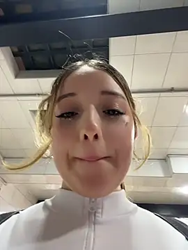 Baby  Otaku online show from 04-18-26, 07:07