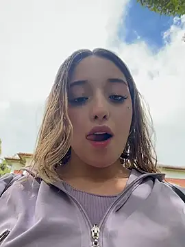 Baby  Otaku online show from 04-27-26, 07:34