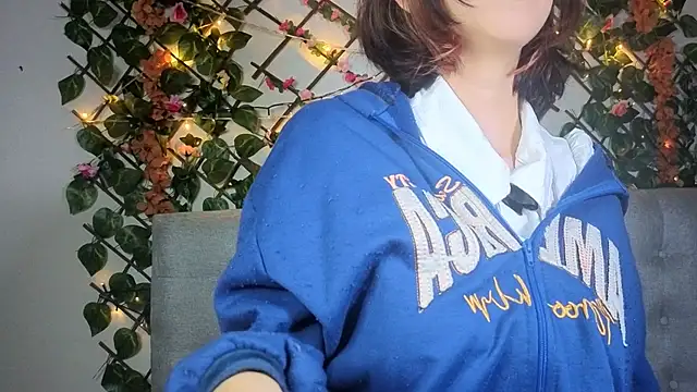 Snapshot of ALISSON_VEGA chatting on 11-15-25, 07:27 ALISSON VEGA online show from 11-15-25, 07:27