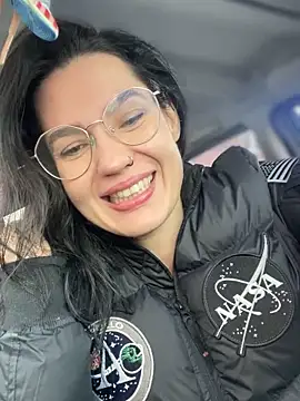 Snapshot of MeekyRich chatting on 11-21-25, 08:46 MeekyRich online show from 11-21-25, 08:46