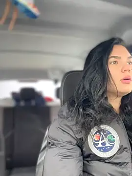 Snapshot of MeekyRich chatting on 11-23-25, 04:45 MeekyRich online show from 11-23-25, 04:45