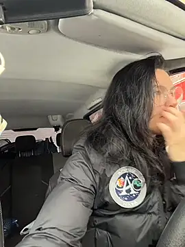 Snapshot of MeekyRich chatting on 12-02-25, 05:13 MeekyRich online show from 12-02-25, 05:13