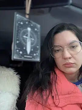 Snapshot of MeekyRich chatting on 12-14-25, 02:39 MeekyRich online show from 12-14-25, 02:39