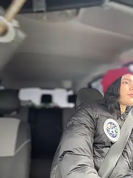 MeekyRich online show from 03-18-26, 03:42