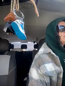 MeekyRich online show from 04-22-26, 03:09