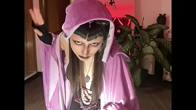 ELENA UMBRA online show from 10-15-25, 08:47