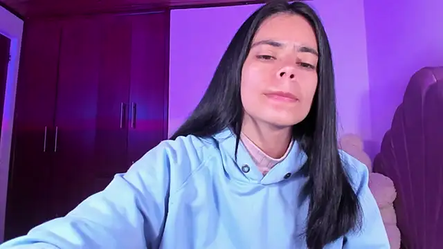 BellaSun  online show from 09-20-25, 04:13