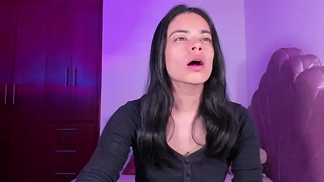 BellaSun  online show from 10-09-25, 04:54