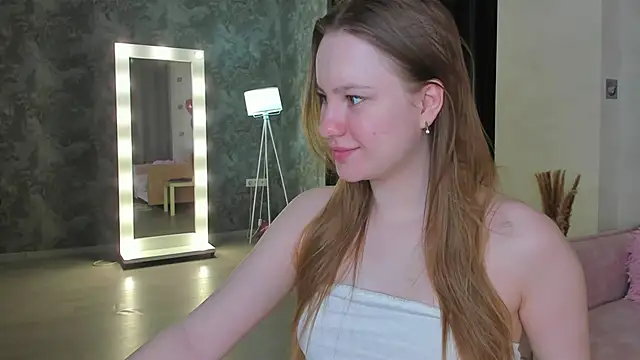 Snapshot of Candy_Cansew chatting on 05-31-26, 01:03 Candy Cansew online show from 05-31-26, 01:03