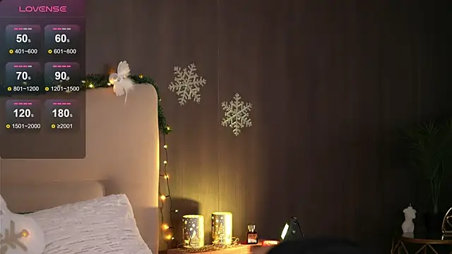 Snapshot of ChloeDevine chatting on 12-02-25, 05:35 ChloeDevine online show from 12-02-25, 05:35