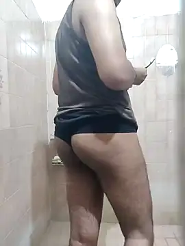 Snapshot of Brown69_guy chatting on 04-26-26, 05:05 Brown69 guy online show from 04-26-26, 05:05