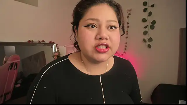 Snapshot of Paprika_ chatting on 09-25-25, 06:33 Paprika online show from 09-25-25, 06:33