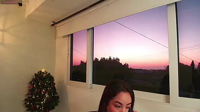  Victoria Collins online show from 11-27-25, 10:50