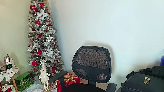  Victoria Collins online show from 12-20-25, 11:06