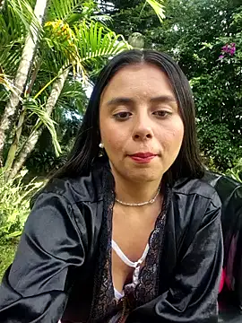 Lunaluxe1001 online show from 01-16-26, 02:32