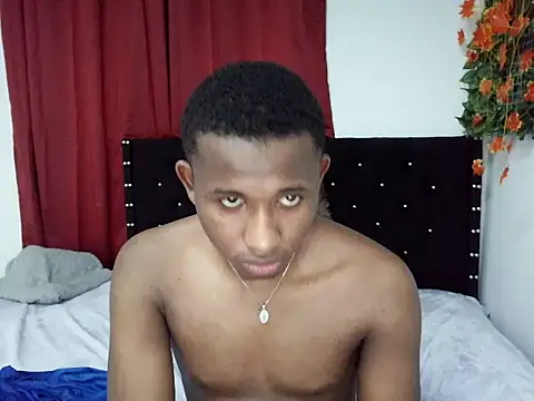 Snapshot of Luis123- chatting on 11-23-25, 07:57 Luis123- online show from 11-23-25, 07:57