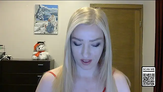 Wild Silk Desire online show from 11-17-25, 02:56