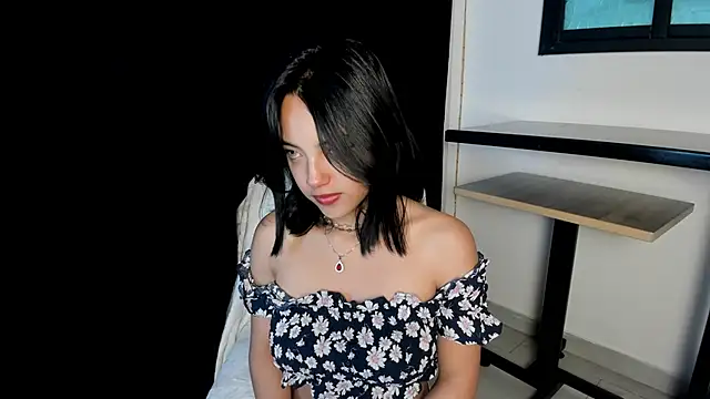 Victoriaa2 Doll online show from 11-08-25, 11:54