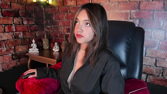 Victoriaa2 Doll online show from 02-18-26, 12:45