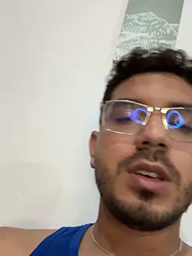 Snapshot of samuelcoopeer chatting on 03-22-25, 12:35 samuelcoopeer online show from 03-22-25, 12:35