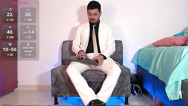 Snapshot of samuelcoopeer chatting on 09-10-25, 05:02 samuelcoopeer online show from 09-10-25, 05:02