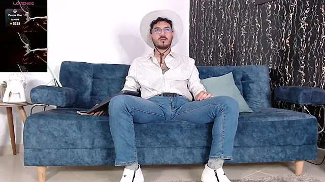 Snapshot of samuelcoopeer chatting on 11-22-25, 02:16 samuelcoopeer online show from 11-22-25, 02:16