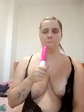 JessicaItalia online show from 10-05-25, 09:18