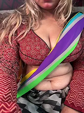 Snapshot of CANDY-3 chatting on 09-24-25, 01:31 CANDY-3 online show from 09-24-25, 01:31