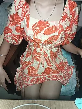 Isha Sax online show from 10-24-25, 07:32