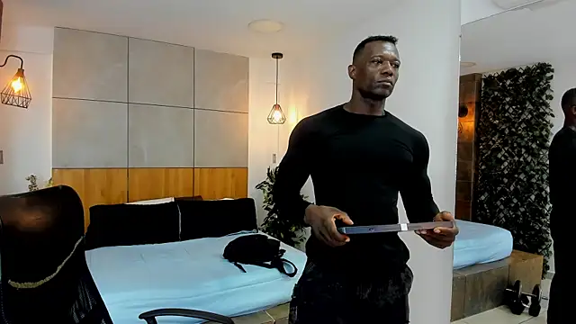 MarcusBlack  online show from 12-05-25, 11:41