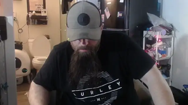 Snapshot of Thumper_ss chatting on 10-25-25, 12:34 Thumper ss online show from 10-25-25, 12:34