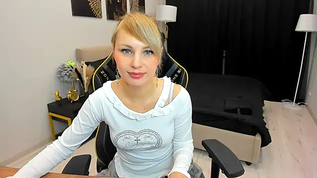 LindaSandy 1 online show from 10-08-25, 06:11