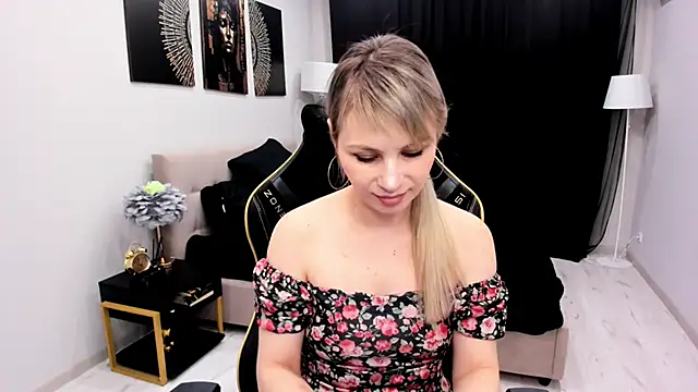 LindaSandy 1 online show from 03-14-26, 07:36