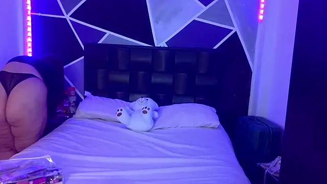 jazminslut online show from 04-15-26, 01:01