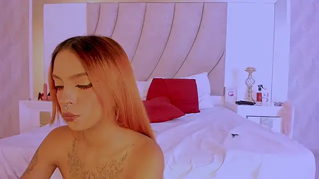 AnnahiBaker online show from 10-11-25, 09:24