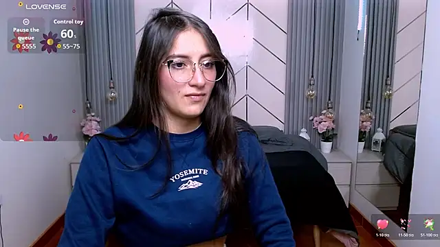 alesiamoore online show from 03-10-26, 04:45