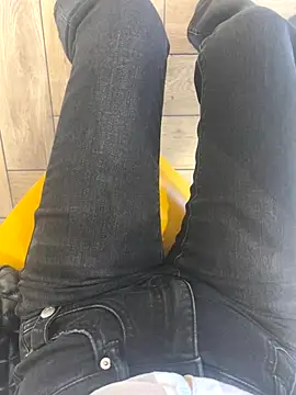 Snapshot of xiaoyuan01 chatting on 09-19-25, 01:40 xiaoyuan01 online show from 09-19-25, 01:40