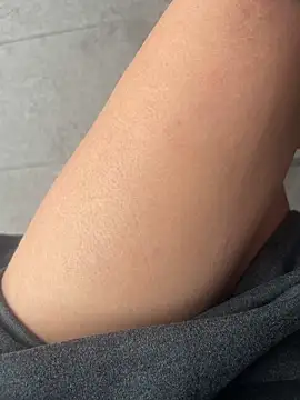 Snapshot of xiaoyuan01 chatting on 10-15-25, 03:17 xiaoyuan01 online show from 10-15-25, 03:17