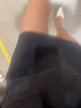 xiaoyuan01 online show from 04-27-26, 02:20