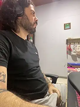 uto857 online show from 09-29-25, 03:06