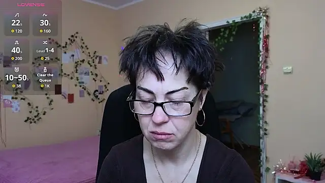 Snapshot of Ronda_Roni chatting on 01-19-26, 05:22 Ronda Roni online show from 01-19-26, 05:22