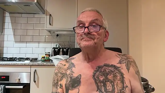 poggles online show from 09-18-25, 07:49