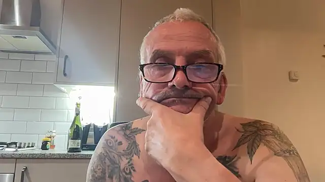 poggles online show from 09-20-25, 09:05