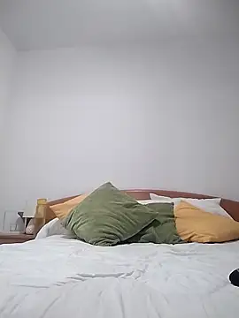 agustinalatina online show from 10-13-25, 07:47